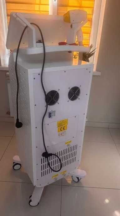 Aparat pentru epilare cu laser dioda 3 unde