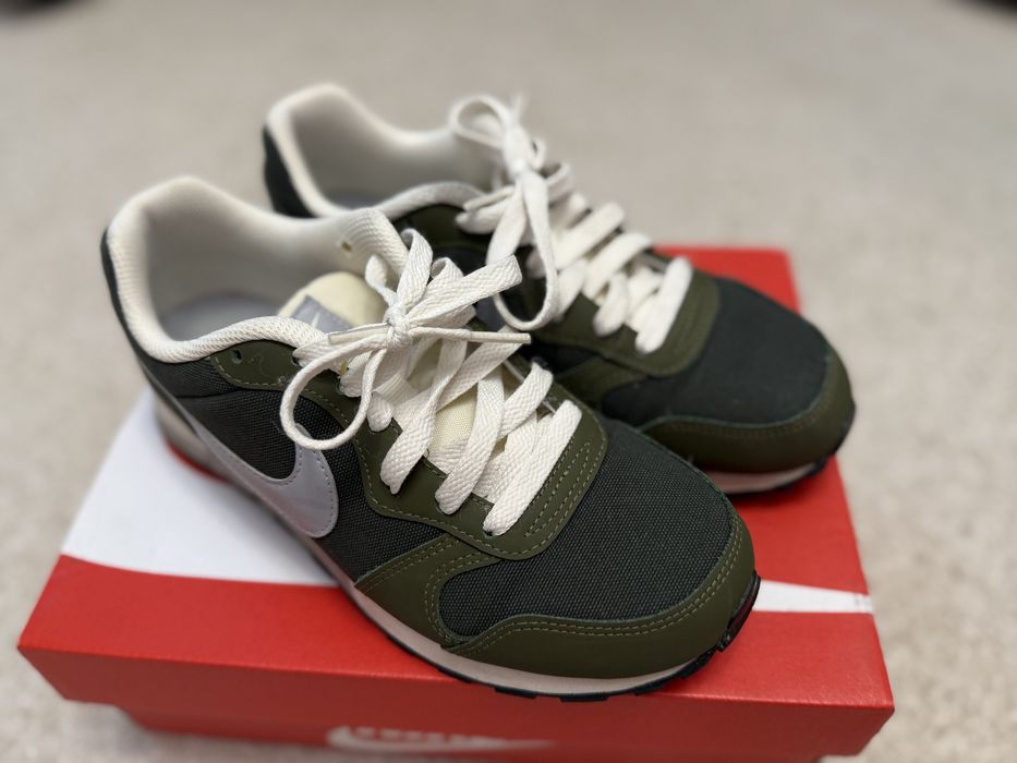 Pantof sport NIKE MD runner 2 sneakers/adidas  nr 36