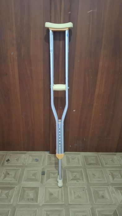 Костыли подмышечные