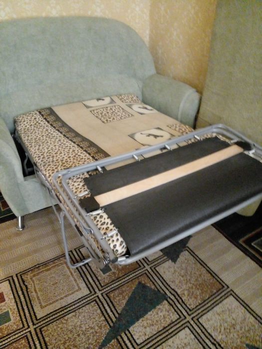 Два дивана и кресло