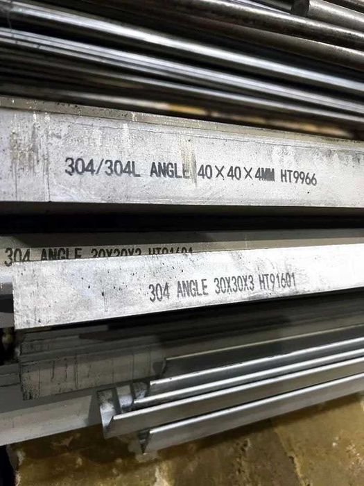 Уголок из нержавейки