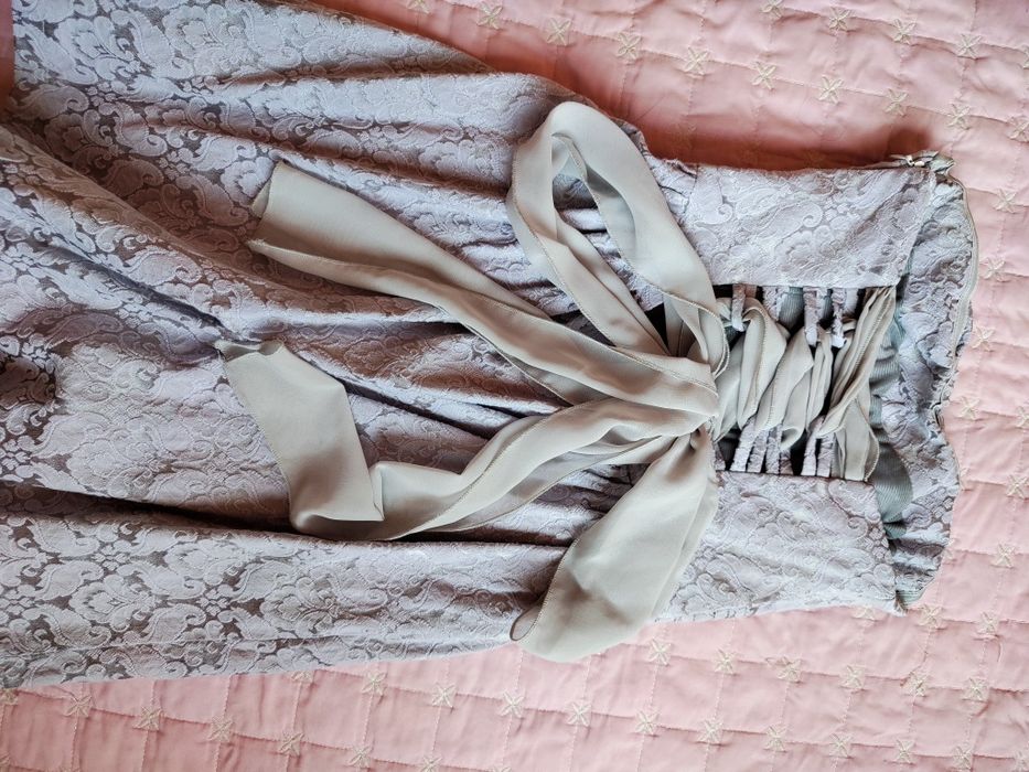 Красиви рокли, официални и ежедневни