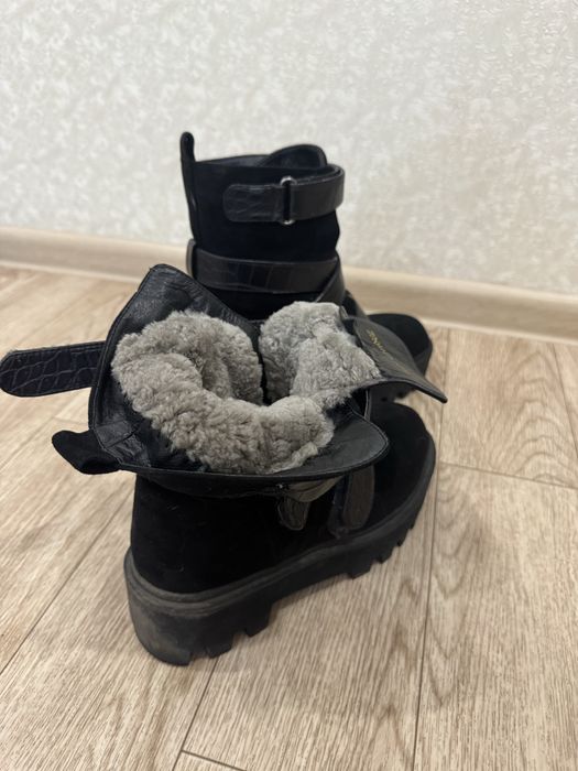 Женские ботинки зима