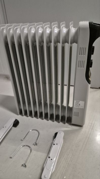 Маслен радиатор Taurus New Dakar 2500W. 
Мощност: 2500 W.
Подходящ за