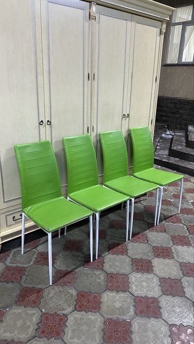 Продам Стулья 4 шт