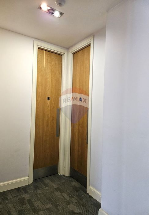 Дава се под наем Офис в Варна, Младост 1 - 50 кв.м за 400 € - Снимка #9