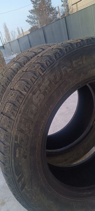Зимние шины бу 2шт