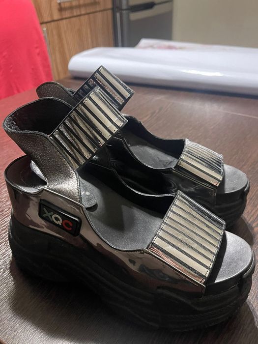 Босоножки летние