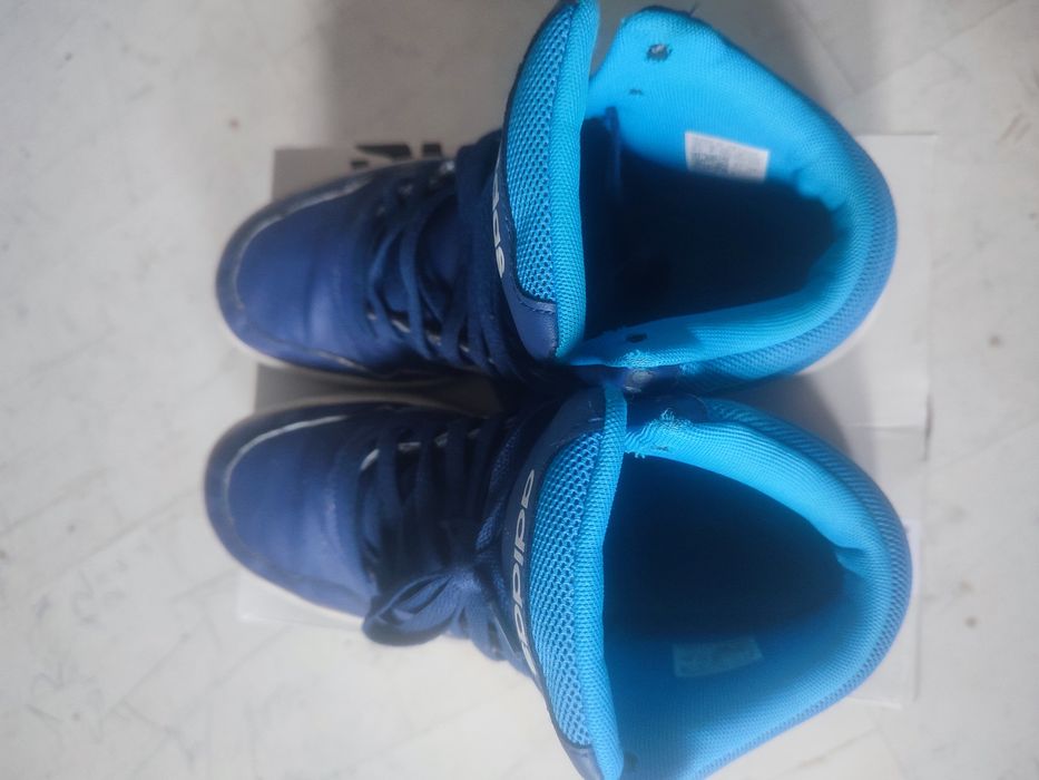 Adidas маратонки