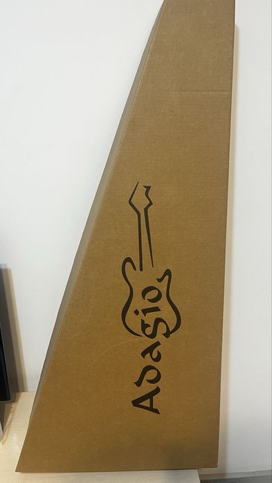 Новая акустическая гитара