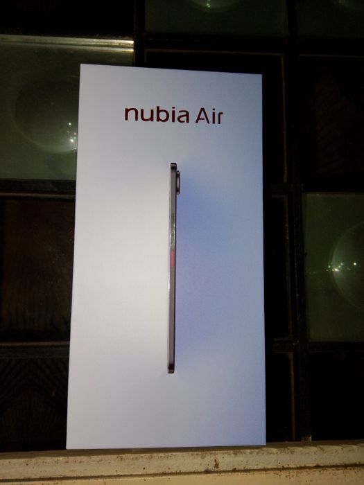 Телефон , Nubia 5G 8/256GB Нов в гаранция 170 евро