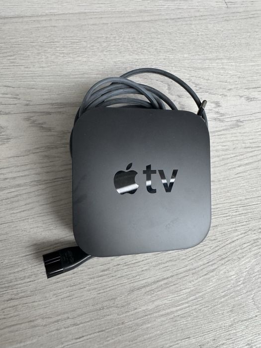 Apple TV 3 (A1469) — Full HD медиаплеер для телевизора