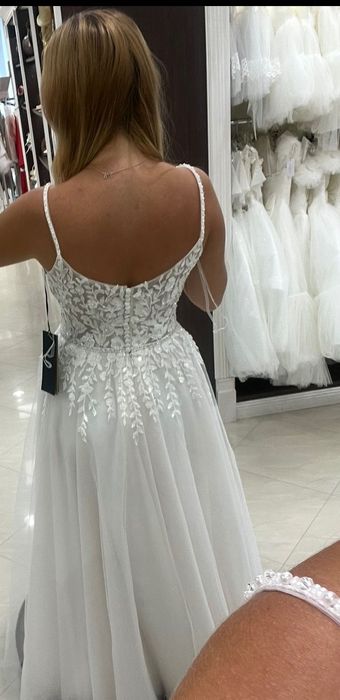 Запазена сватбена рокля