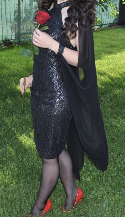 Rochie neagra de evenimente