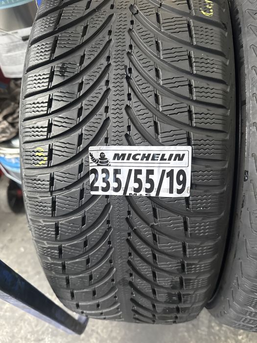 235/55/19 Michelin