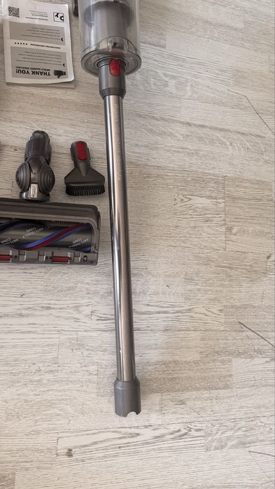 Dyson V15 detect absolute