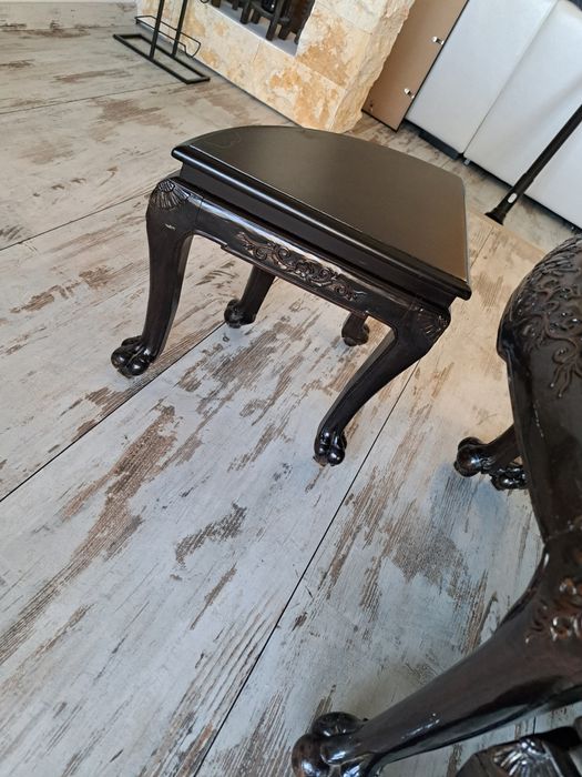 Уникална старинна китайска маса с четири стола