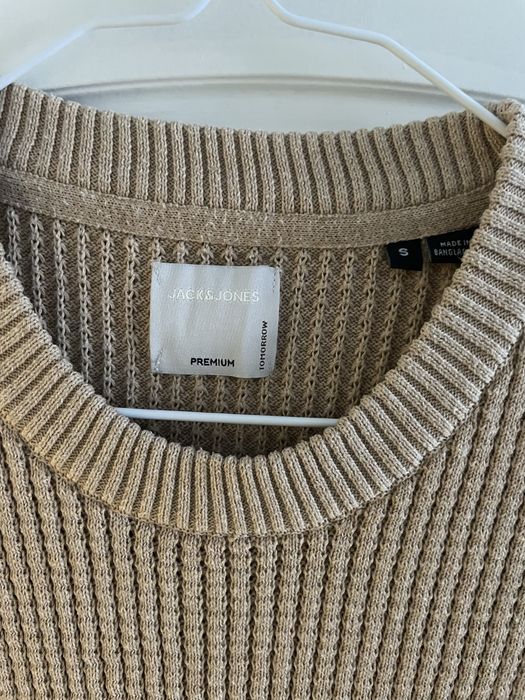 Плетен елек без ръкави