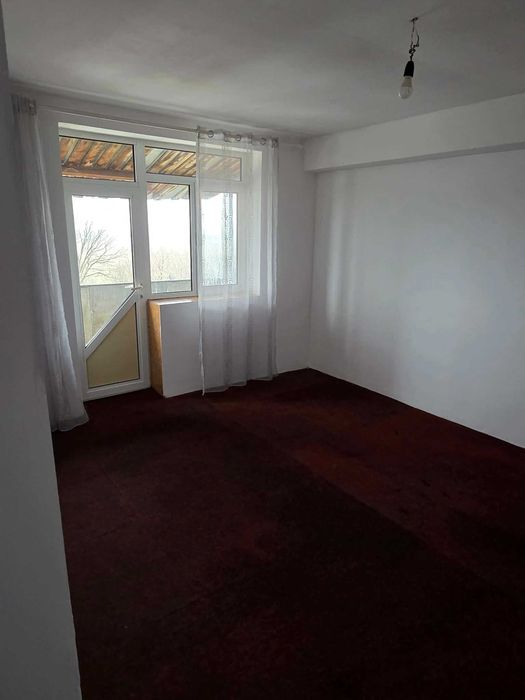 Vand Apartament 3 camere