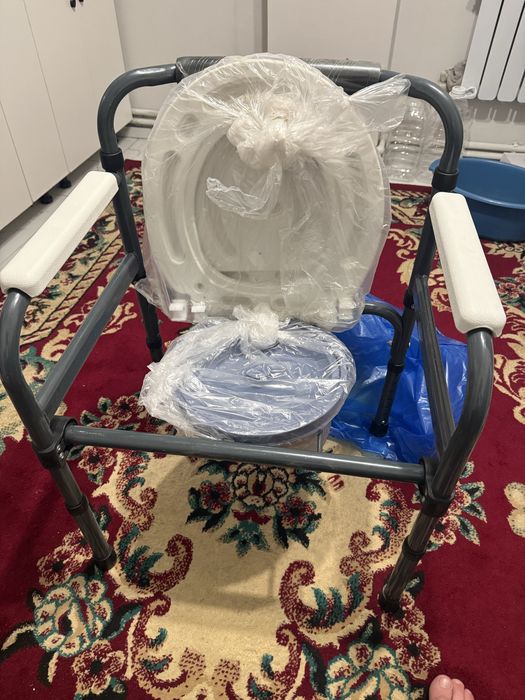 Кресло туалет для инвалидов новый