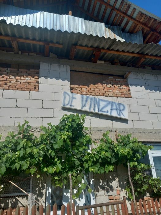 De vânzare  cqsa  Budești  Argeș