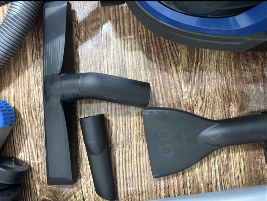 Aspirator Philips fără sac FC9557/09