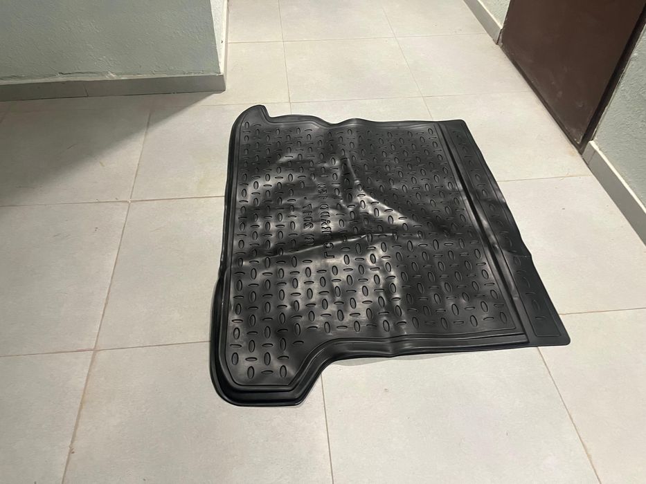 Полик багажника Прадо 150