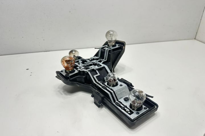 Soclu stanga 1t0945257d Volkswagen VW Touran prima generatie