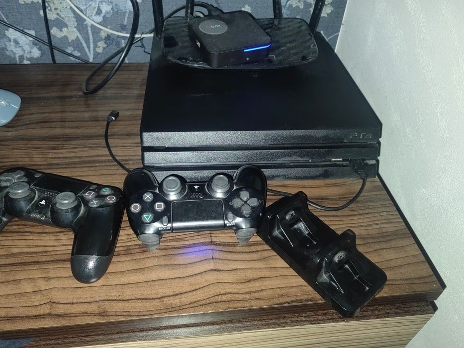 Playstation 4 pro. Конзола за игра
