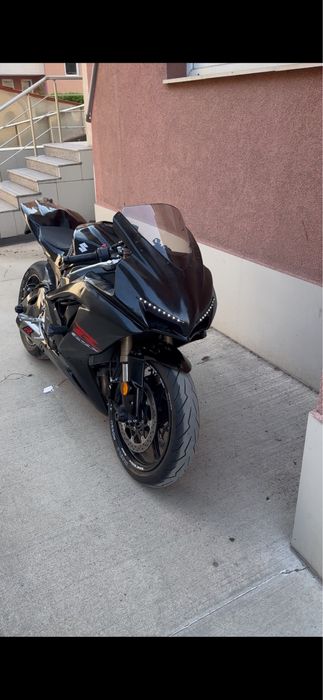 Смоли/ Спойлери за Suzuki gsxr k7-L0  600/750 от стъклоплат
