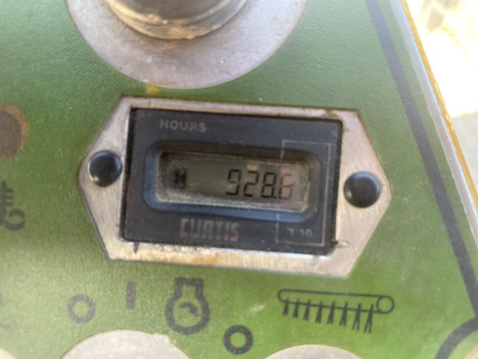 De vanzare sau da inchiriat vibrocompactor Terex Benford