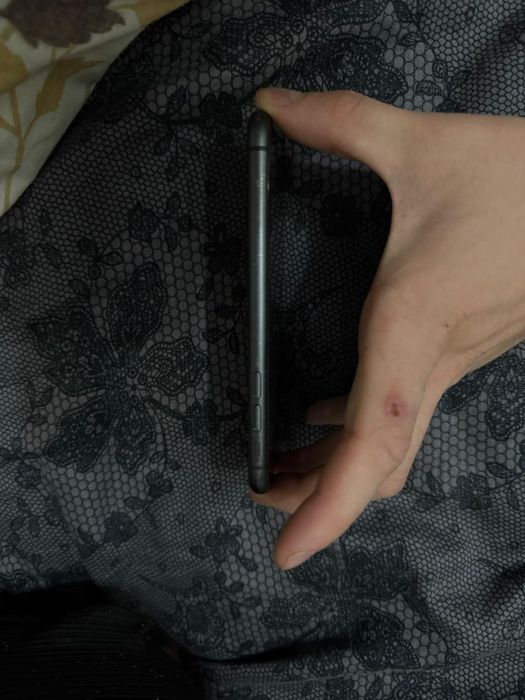 Айфон 11 обмен либо продажа