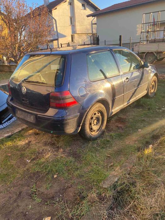 Golf 4 1.9 TDI на части