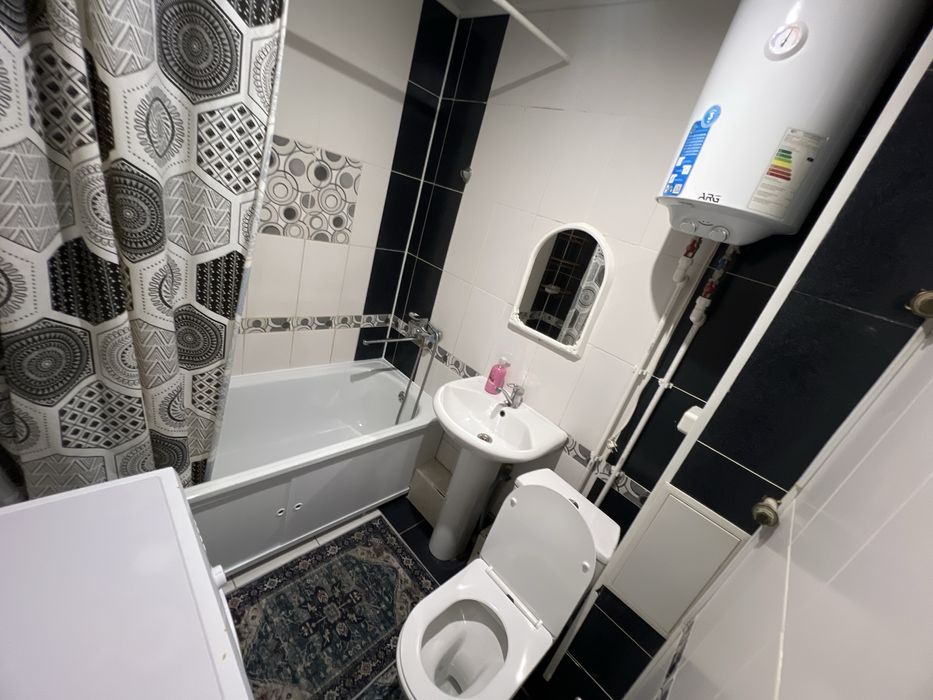 1-ком, район Саяхат