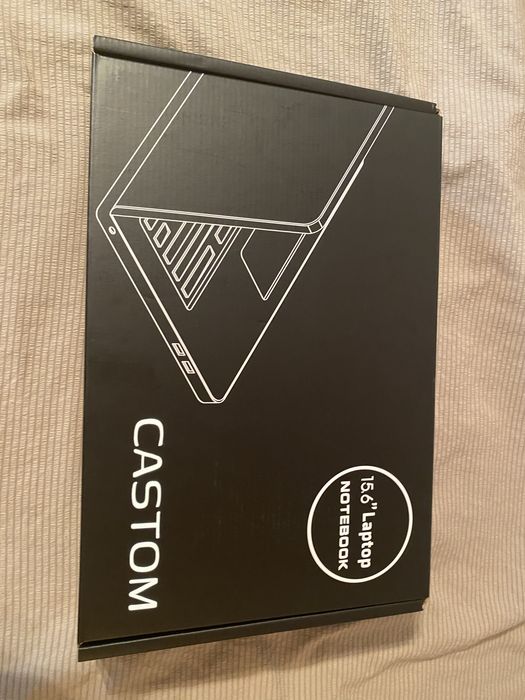 Ноутбук Castom.