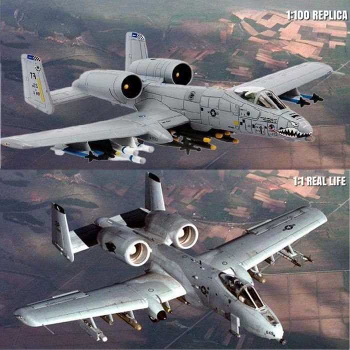 Macheta avion metalica A10 Warthog Thunderbolt II 1:100 17cm