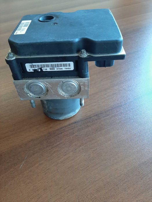 Продавам ABS модул за Пежо 3008 1.6 hdi 2011 година