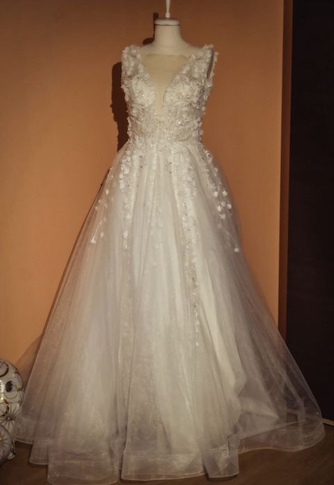 Vand rochie de mireasa