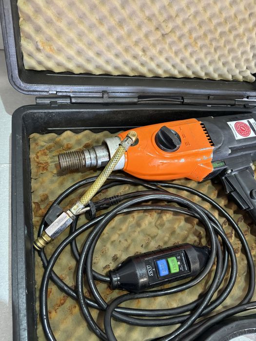 Masina de carotat Golz Hilti