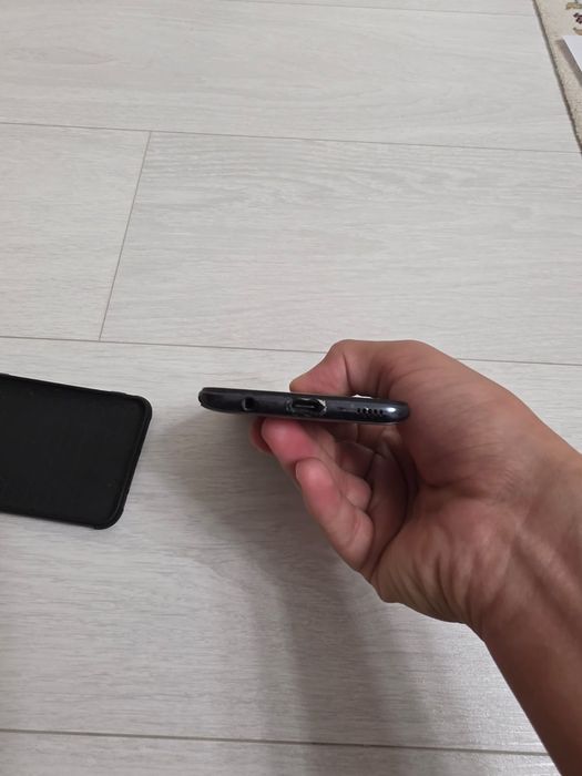 Самсунг а40 сатылады