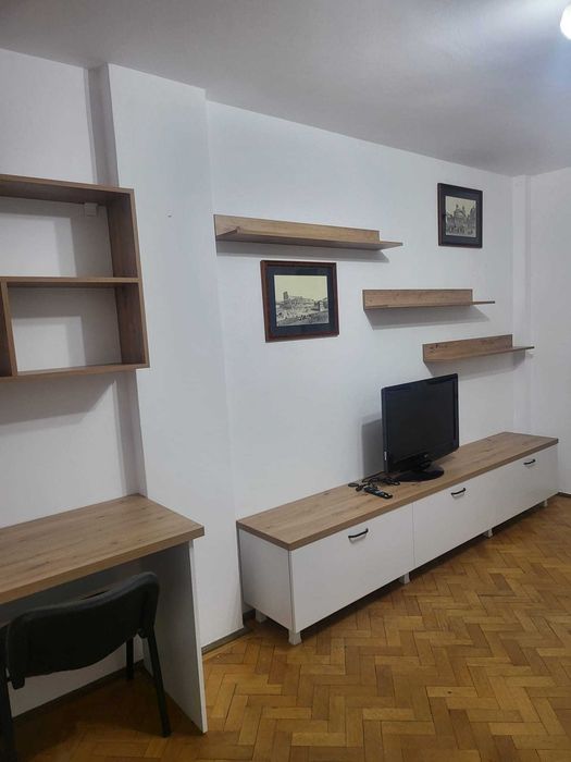 Inchiriez apartament 2 camere Piata Victoriei