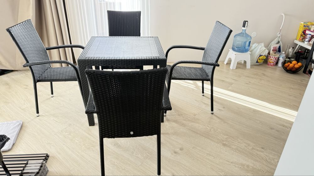 Комплект градинска маса +4 стола