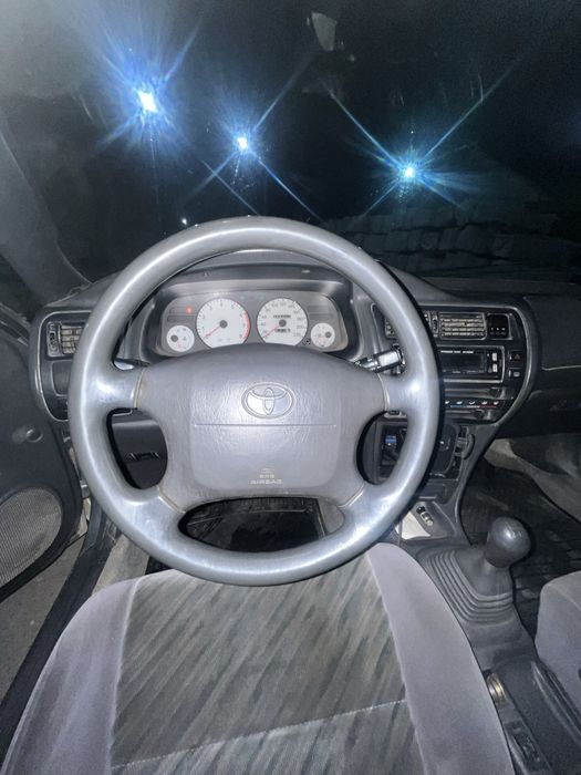 Продам тойоту короллу