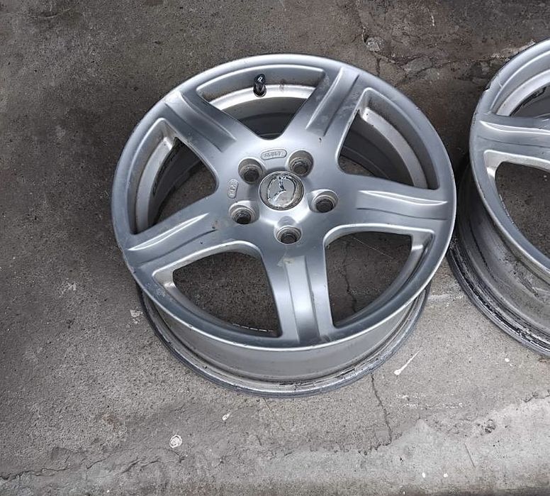 Оригинални джанти за мазда 16 ки