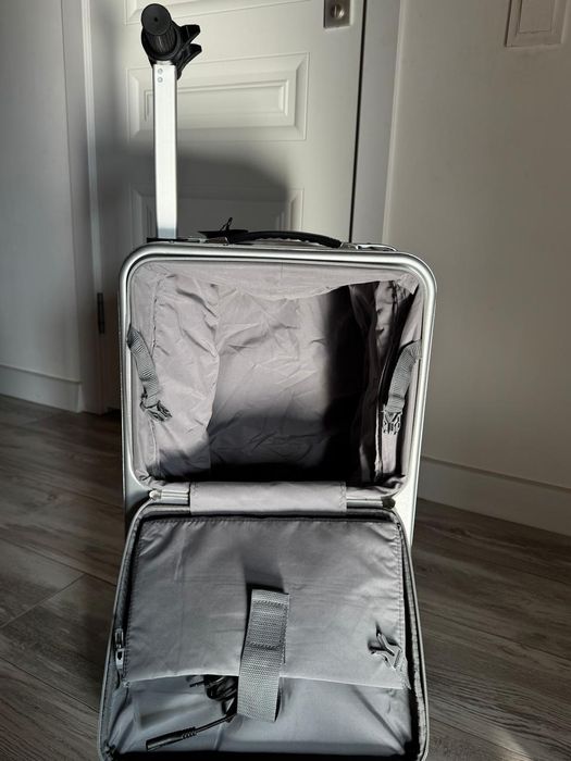 смарт-чемодан Airwheel