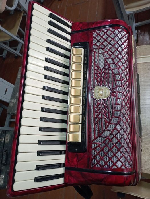 Музыкальный инструмент Акардион Италиянский