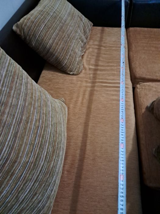 Диван със функция сън