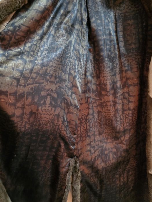 Шуба бобрик продам