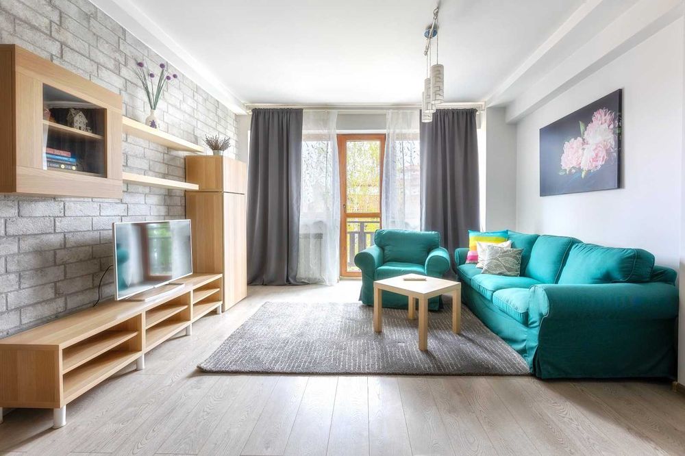 Луксозен апартамент с три спални за продажба в гр. Банско