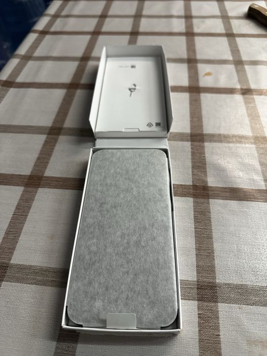 Samsung A17 128 gb silver